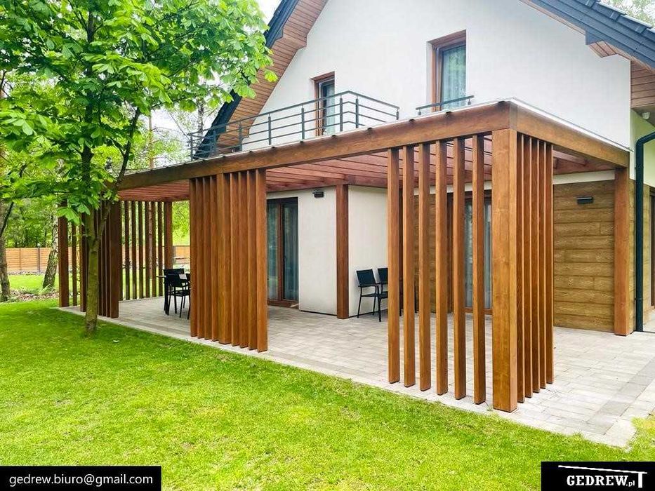 Nowoczesne zadaszenie tarasu lamelki drewniane zadaszenie nad tarasem