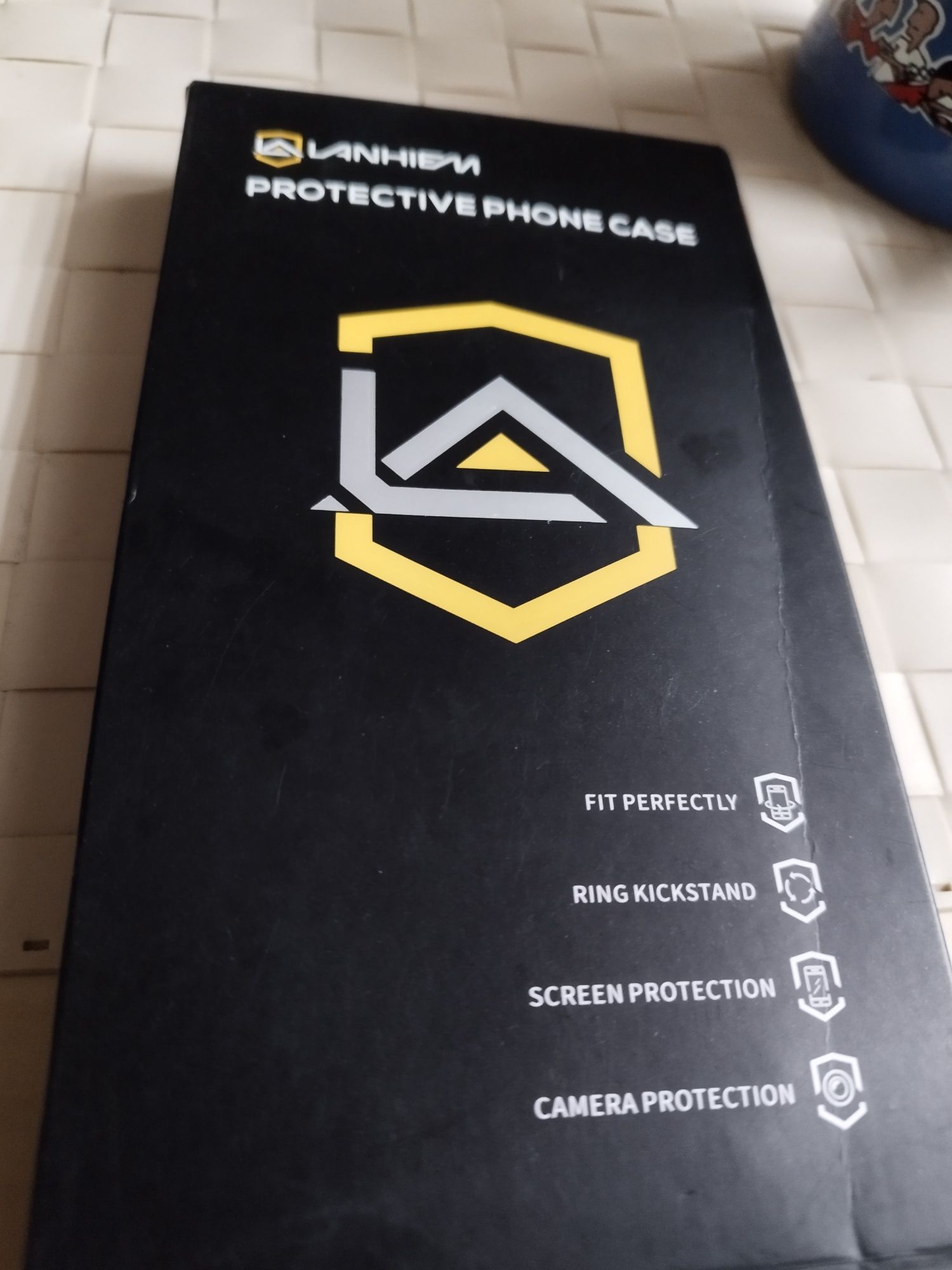 Etui Pancerne na iPhone-a 12
