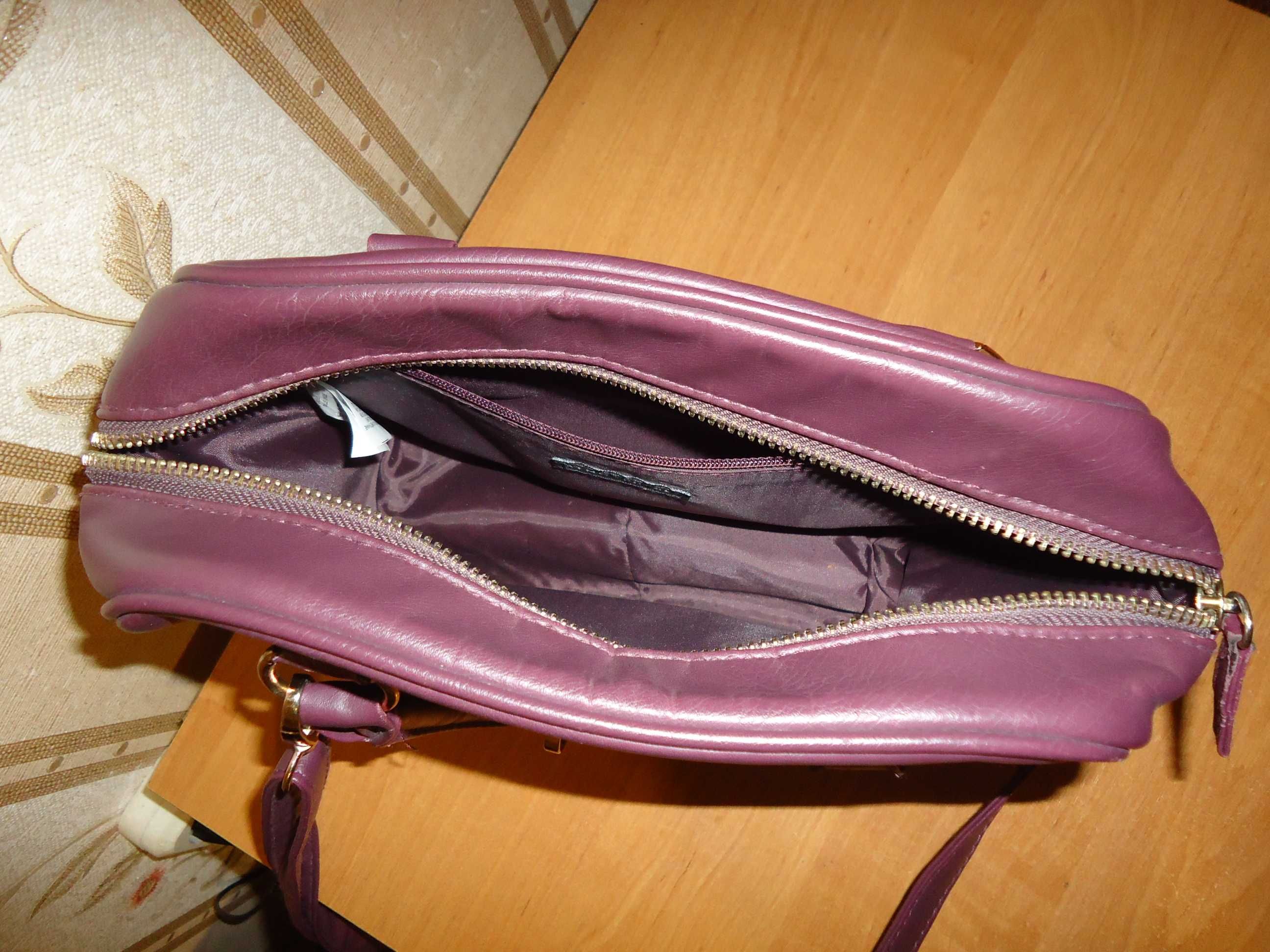 Женская сумочка 24*18*8 см.