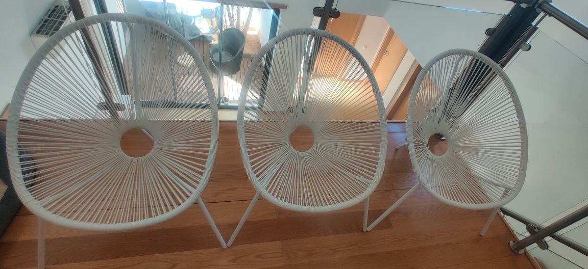 3 cadeiras para interior ou exterior