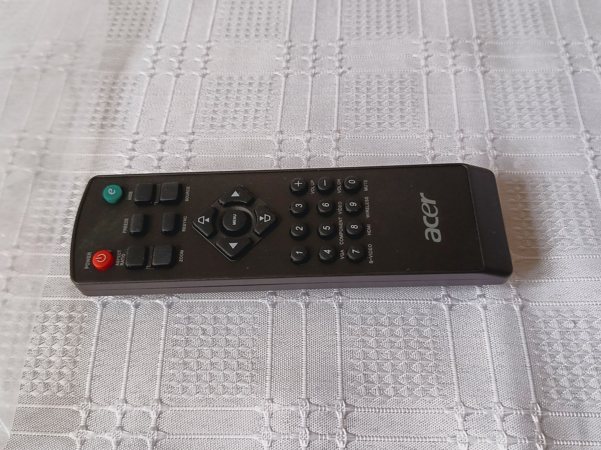 Pilot ACER do wideoprojektora, nowy