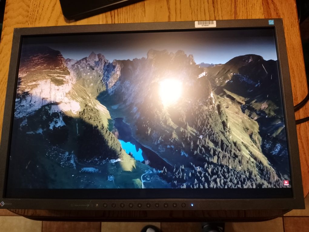 Monitory od 15 cali do 24 cali