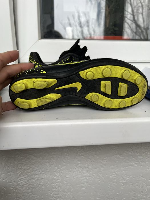 Продам бутсы детские