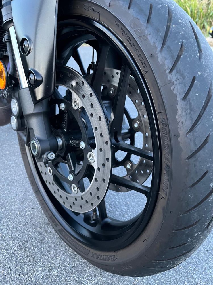 Yamaha MT-09 praticamente nova