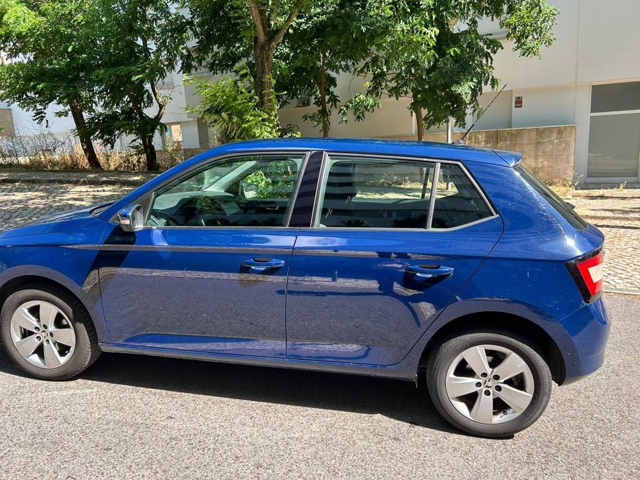 Skoda Fabia 1.2 TSI (2015) - Excelente estado