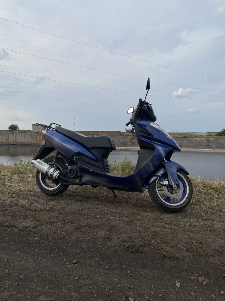 Скутер Kanuni Revolt 80