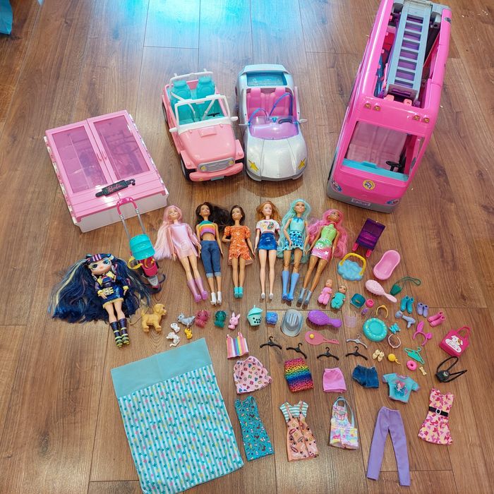 Barbie Kamper + akcesoria
