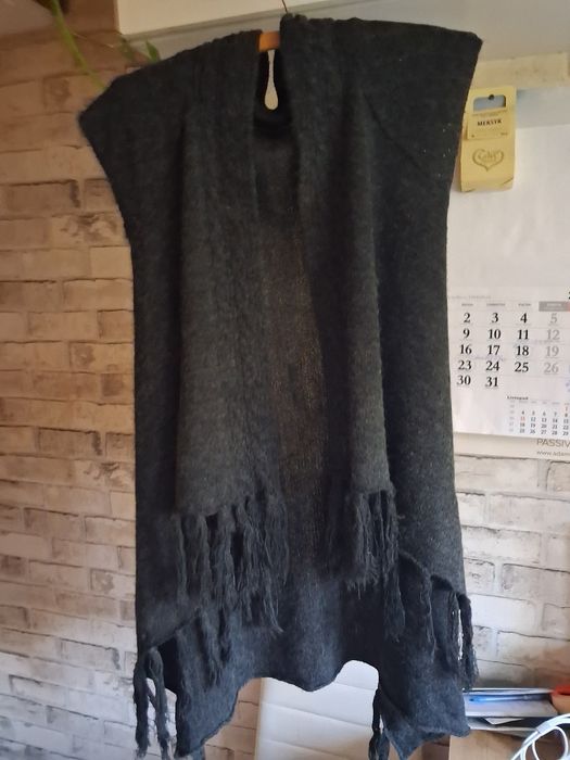 Pończo wełniane ciemno szare