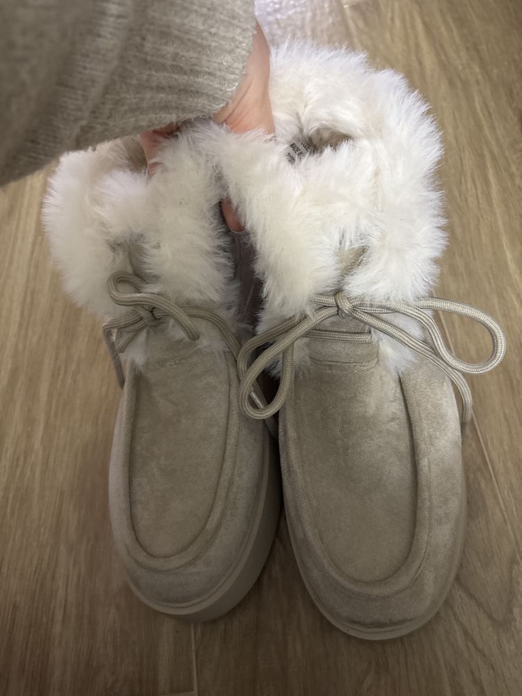 Botas quentes para o inverno frio