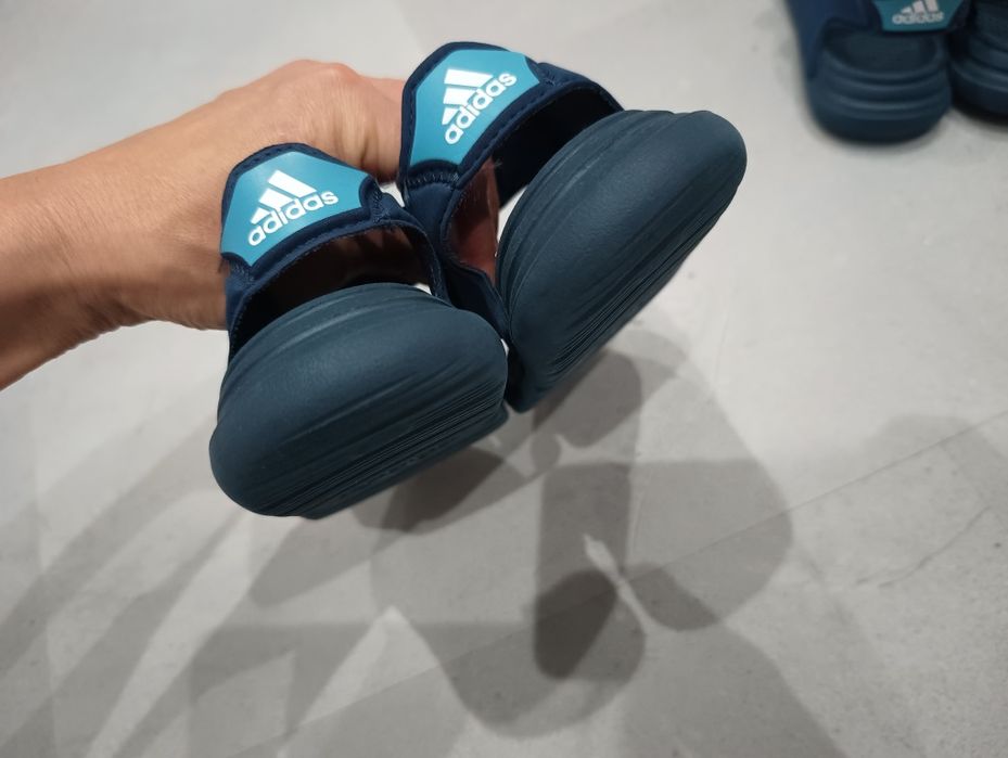 Sandały dziecięce adidas altaswim rozmiar 27