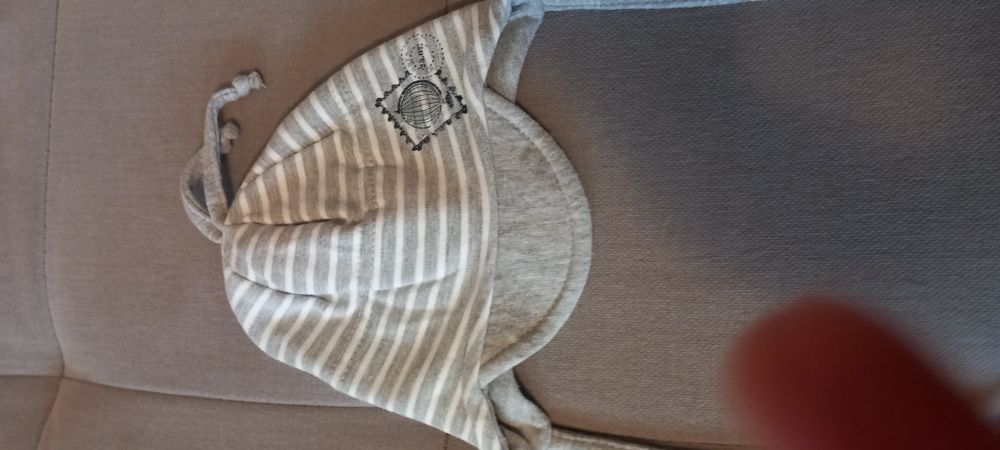 2 czapeczki niemowlęce