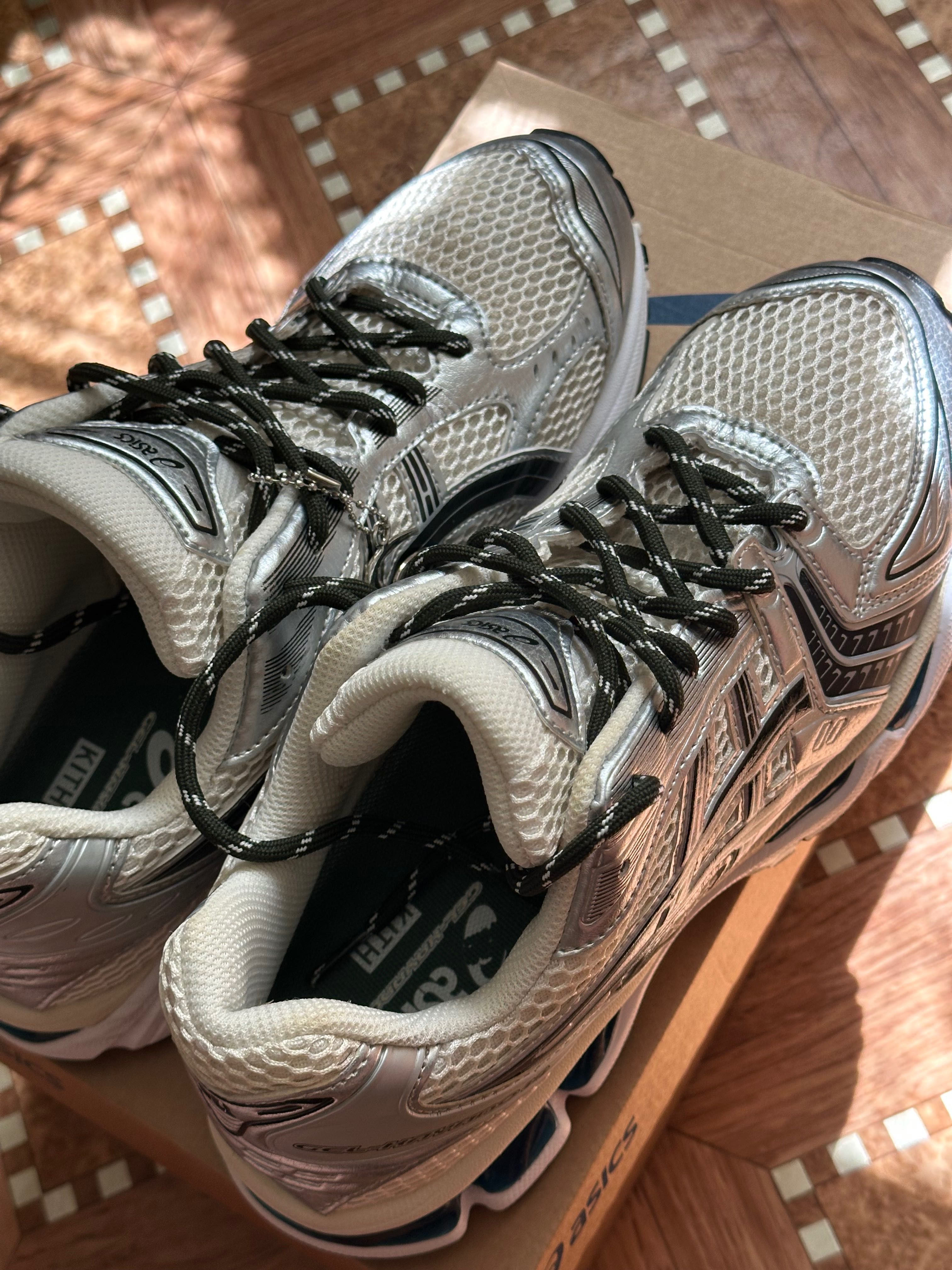 Чоловічі кросівки Asics, 44 розмір, 28 см