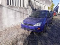 Ford Focus 1.6cc gasolina de 1999 3 portas