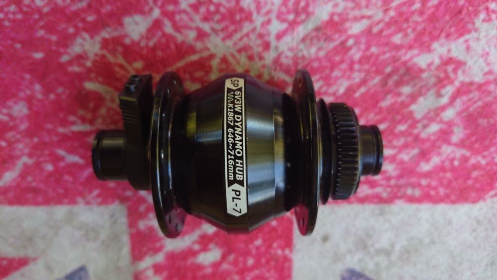 Динамовтулка під вісь 12x100 Shutter Precision PL-7 28H