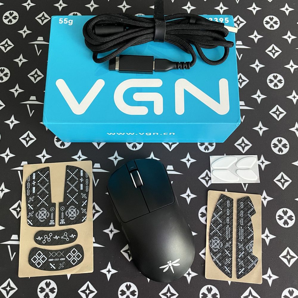 VGN Dragonfly F1 PRO MAX (55g) Ігрова безпровідна мишка
