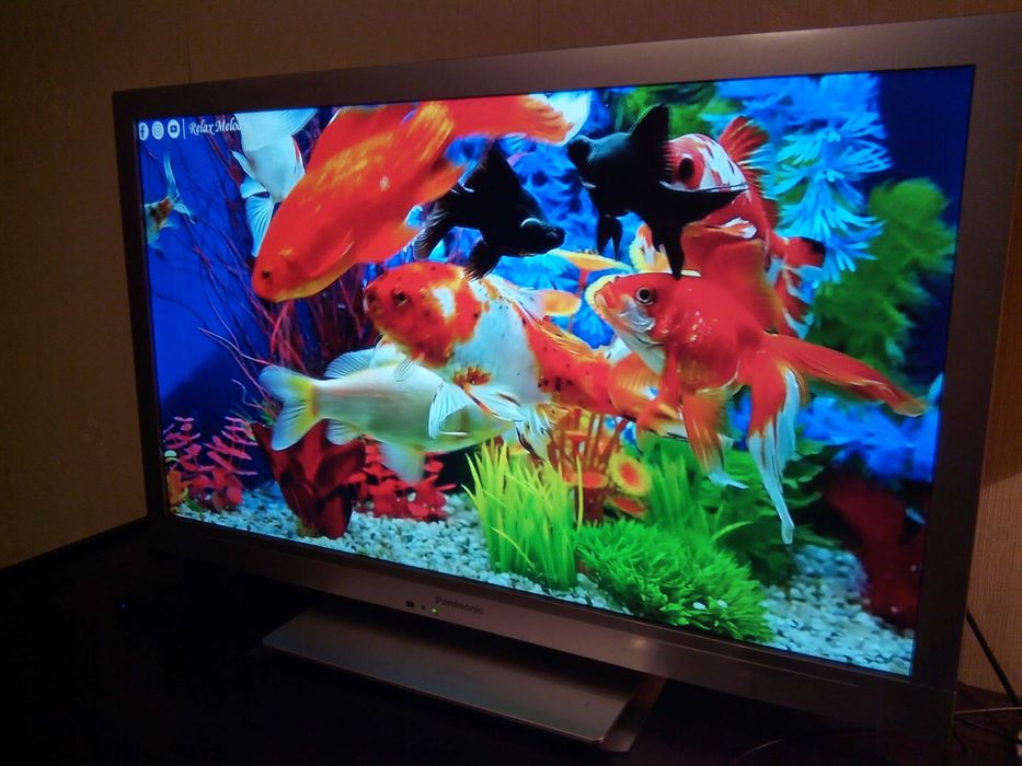 б\у  Panasonic 37" "Full HD\пульт\подставка \каб пит +настенное крепл