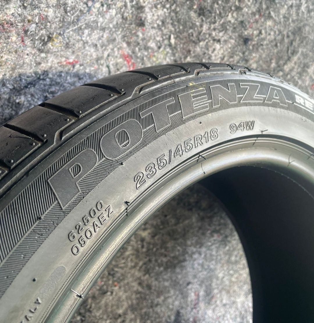 Bridgestone 235/45R18 Potenza Re050A