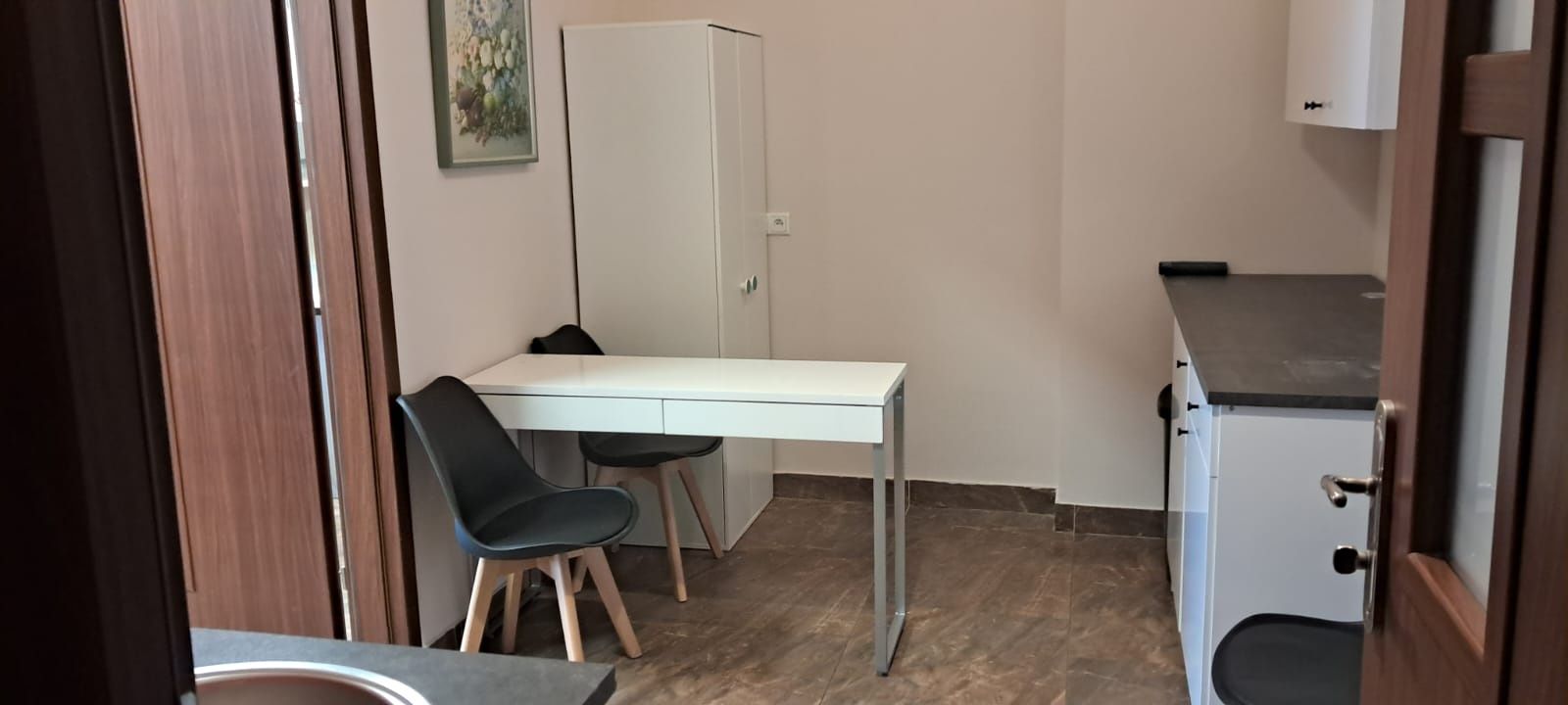 Wynajmę stanowiska fryzjerskie