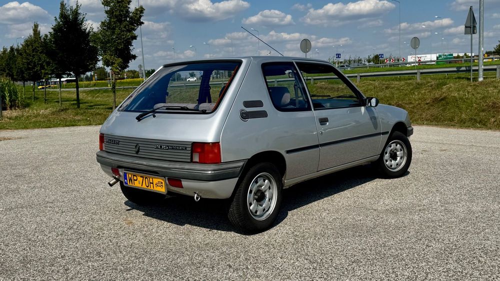 Peugeot 205 Peugeot 205 1.6 Automat • 1988 • Zabytek • Żółte blachy