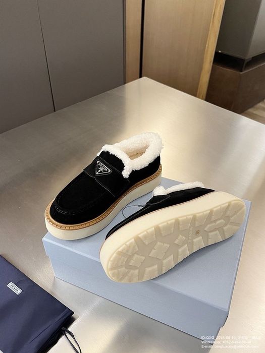 Prada ботинки лофери сапоги сапожки боти лофери з хутром зимние угги