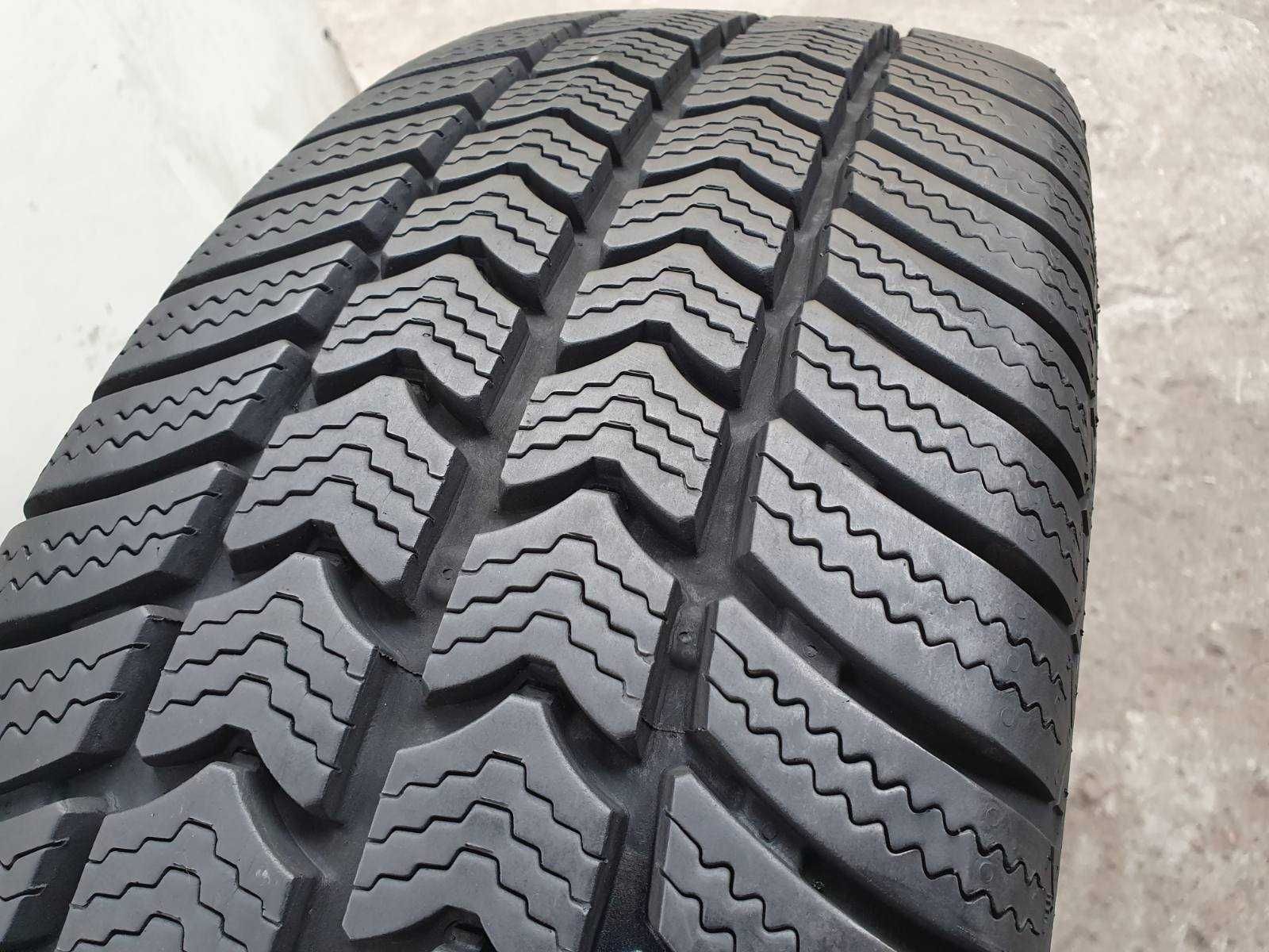 2x Semperit Van Grip 2  225/75r16C  8,5mm