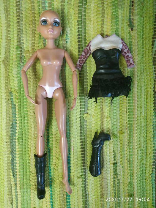 Кукла moxie teenz