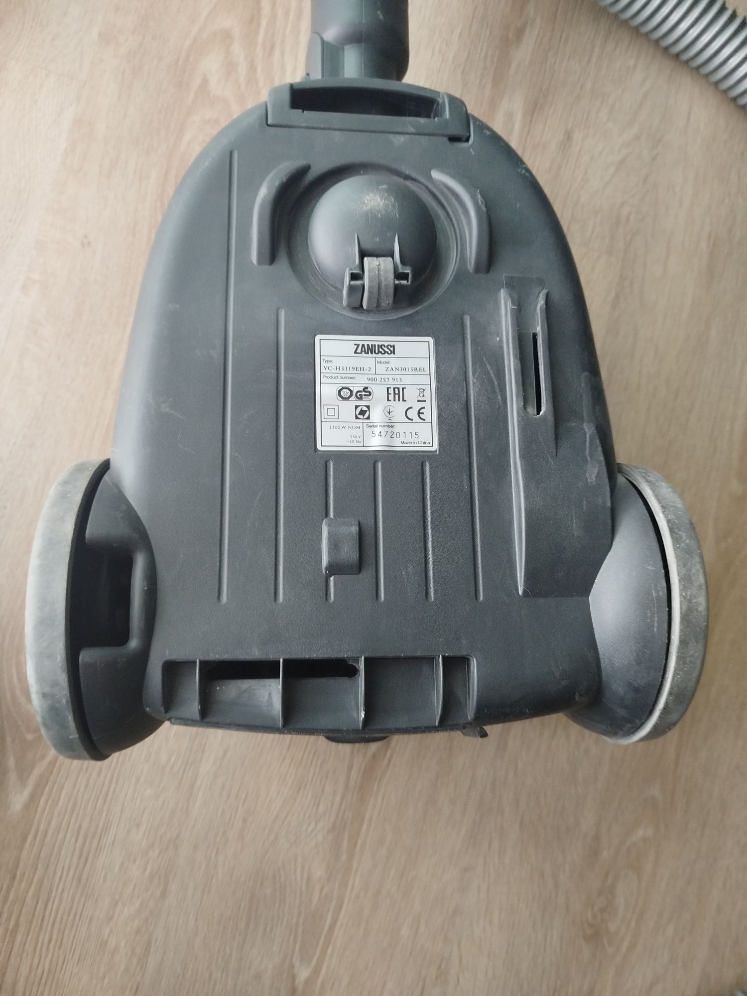 Odkurzacz Zanussi Compact Power 1300W