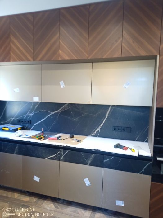 Монтаж , демонтаж ,двері, вікна, встановлення сходин любой складності