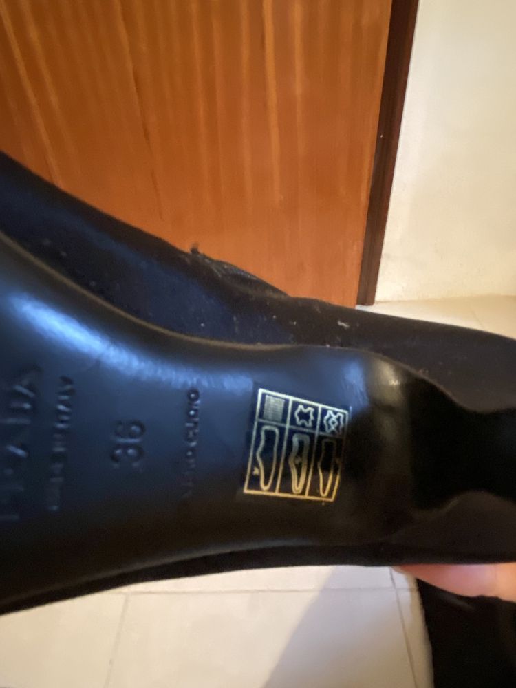Botas PRADA em cetim