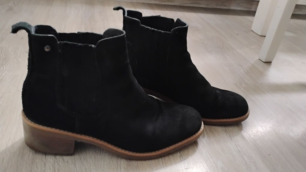 Botki zamszowe rozmiar 39