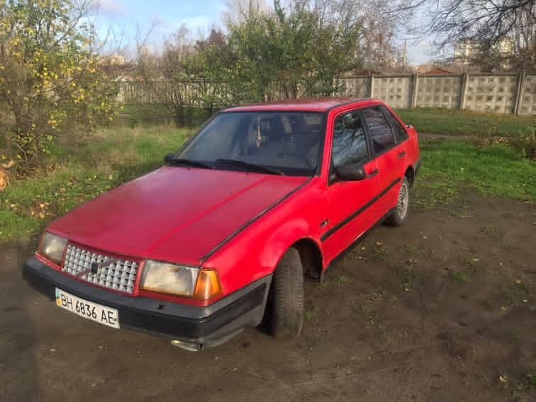 Volvo 440  Сел поехал