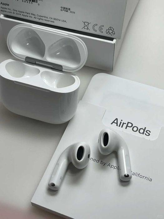 Słuchawki bezprzewodowe Apple AirPods 4 gen • Komplet