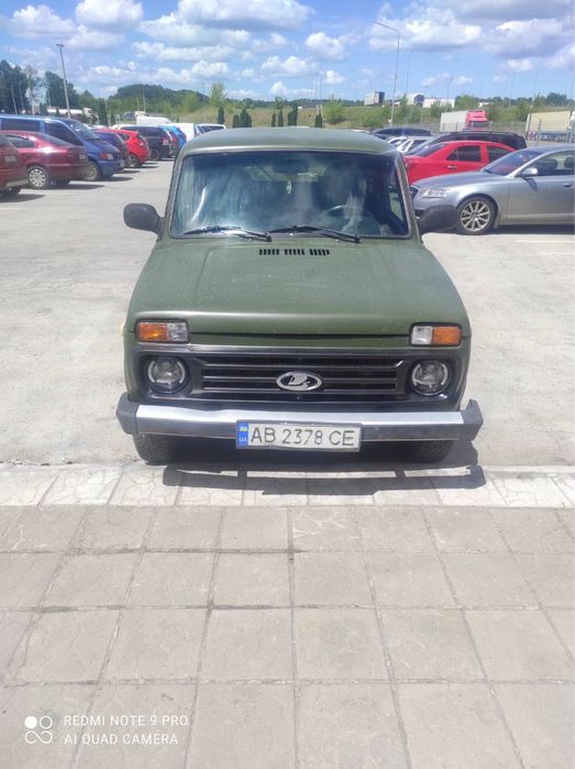 Продам Ниву 2015 року.