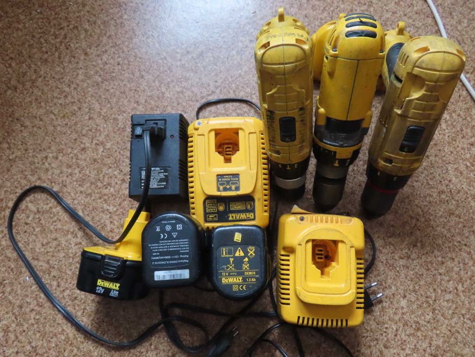 Wkrętarko wiertarki De Walt 3 sztuki z osprzętem