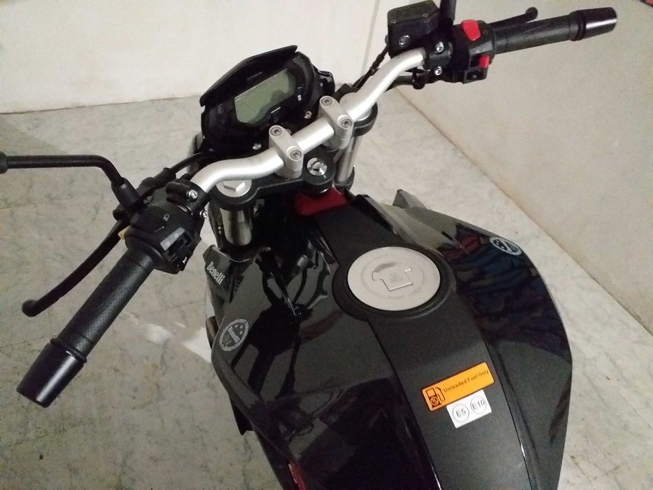 Benelli BN 125 de 2019 em excelentes condições como nova.