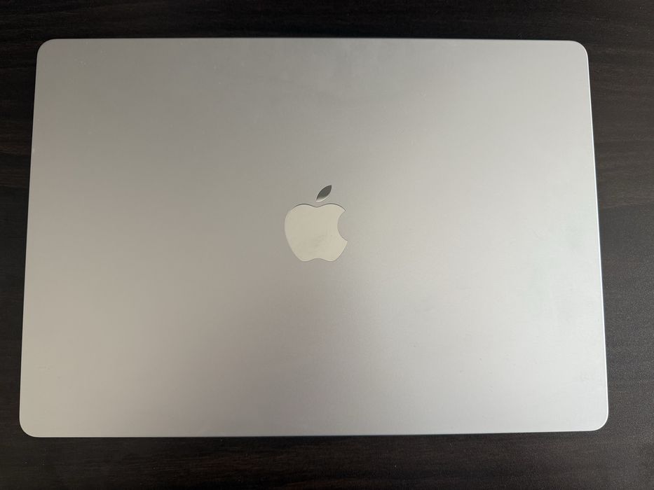 Apple Macbook Air 15,3” M2 / 16GB / 256GB SSD / Srebrny