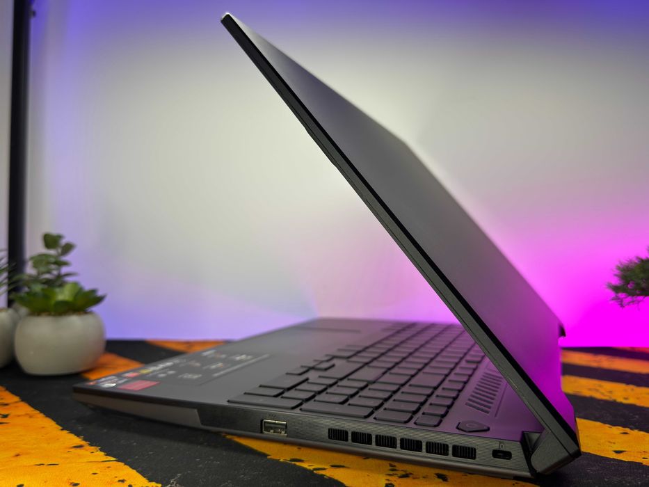 Asus Tuf A16, rx7700s 8gb, ryzen 7-7735, 165 hz, ddr5