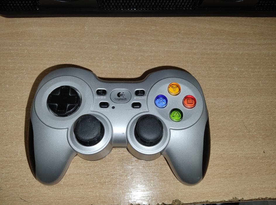 Геймпад logitech беспроводной