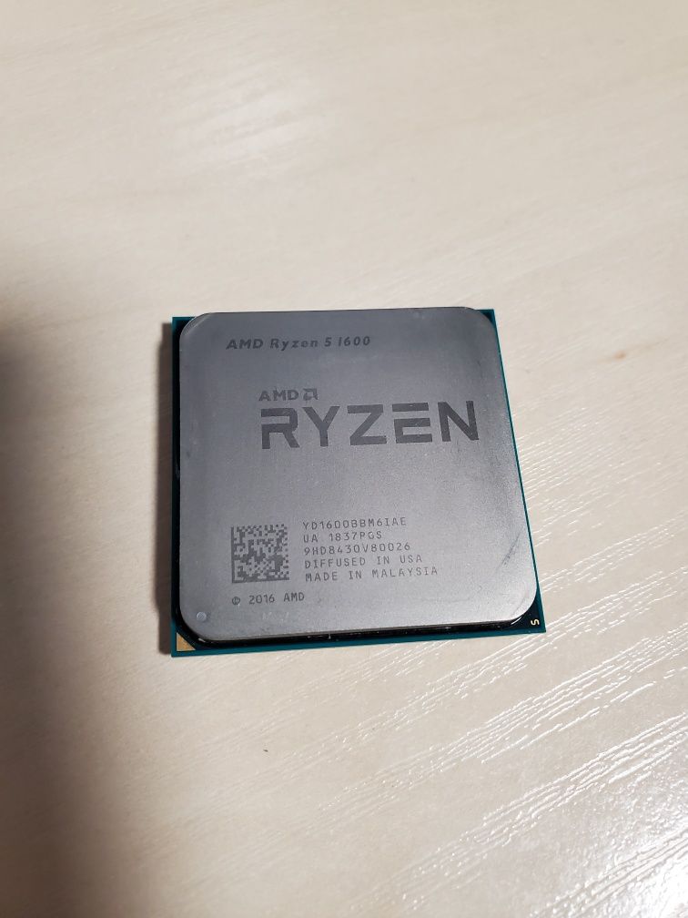 Процесор AMD Ryzen 1600