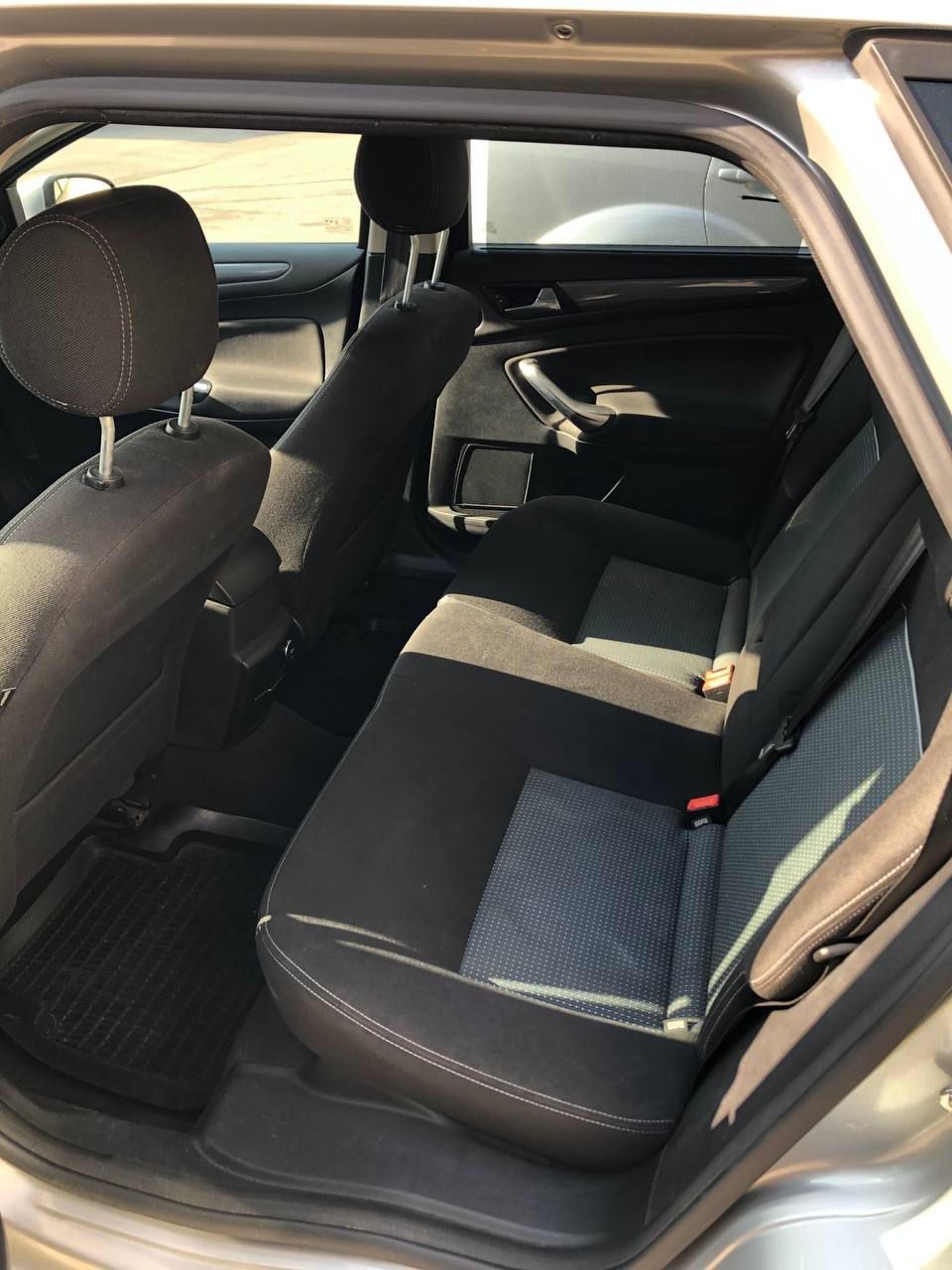 Ford Mondeo універсал 2014р 2,0 дизель АКПП
