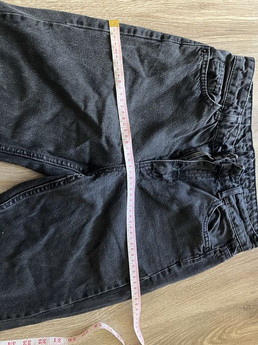Джинси мом в розмірі s