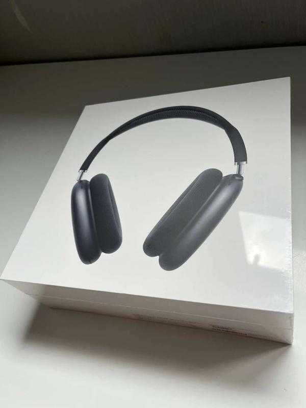 Apple AirPods Max Headphones Space Gray
