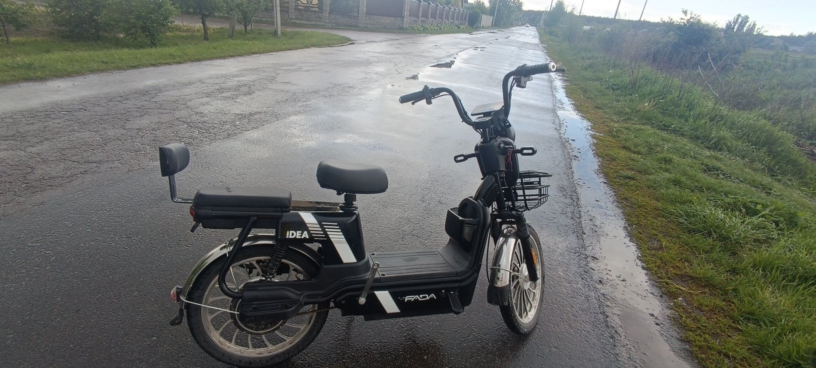 Продам скутер хороший стан