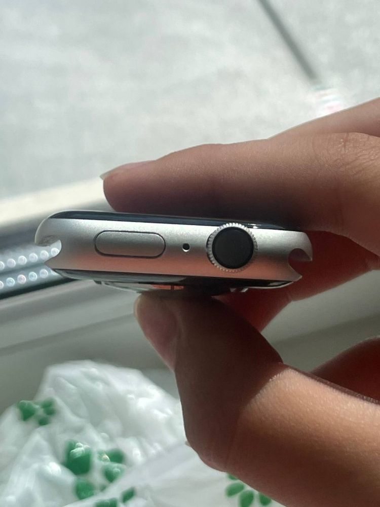 Годинник Apple Watch 4, діагональ 44