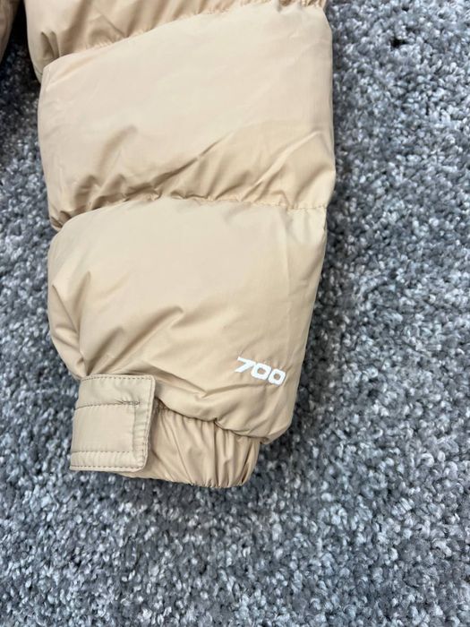 Пуховик бежевий TNF