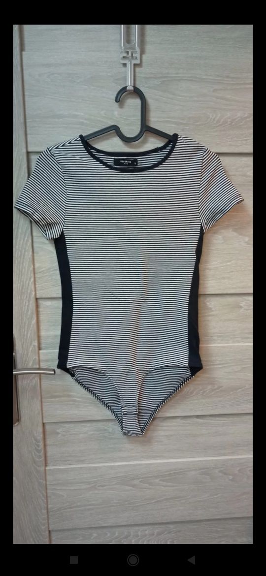 Body w paski Reserved