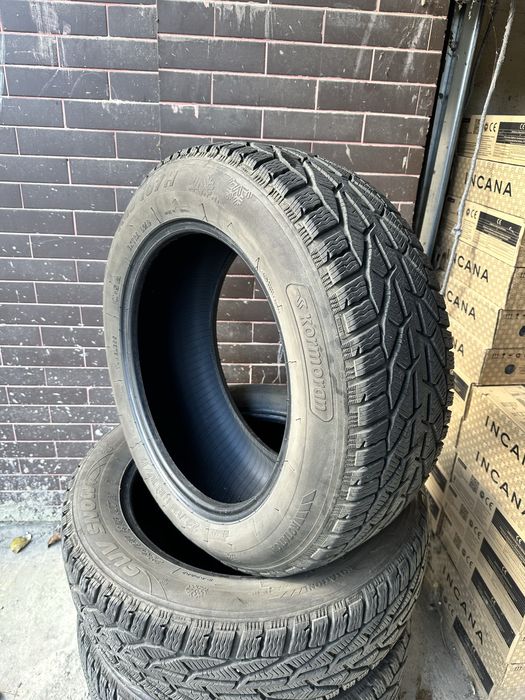 Зимова резина 235/60 r18  Kormoran