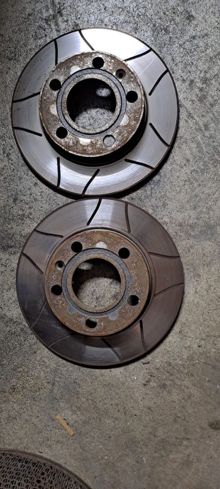Conjuntos discos e pastilhas Brembo