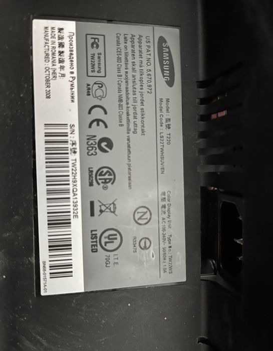 Sprzedam monitor Samsung SyncMaster T220 (z zasilaczem)

Monitor używa