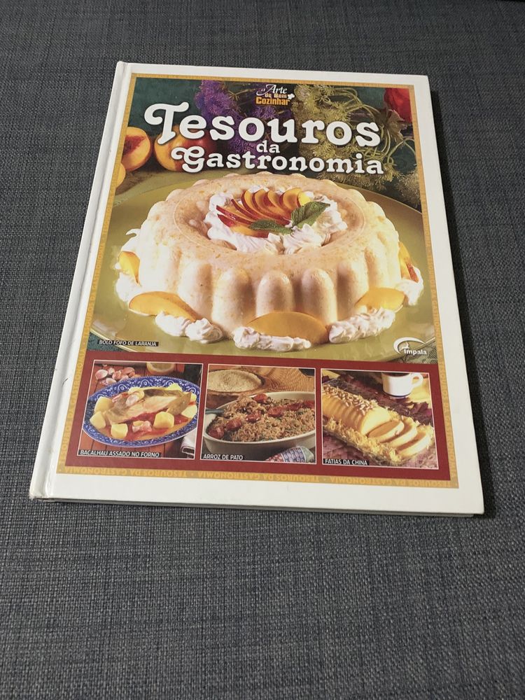 Conjunto de dois livros de culinaria